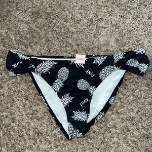 Black White‎ Pineapple VS Bikini Bottoms